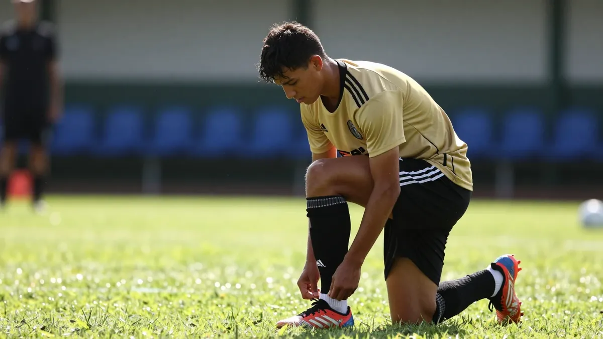 Kaizer Chiefs midfielder Nkosingiphile Ngcobo has joined Belgium's Lupus Sports agency, a move that signals a likely...