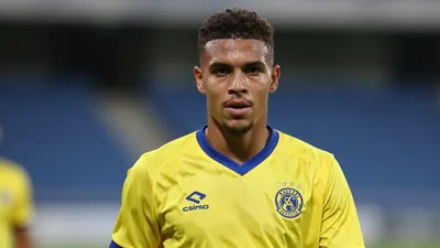 Kaizer Chiefs FC Eye Mamelodi Sundowns Star Thapelo Maseko