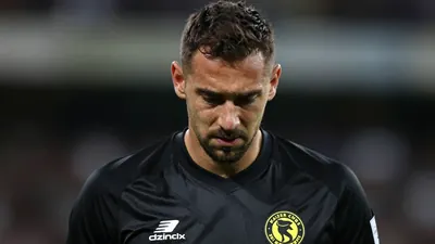 Kaizer Chiefs FC goalkeeper Brandon Petersen faces criticism from club legend Brian Baloyi following a high-profile...